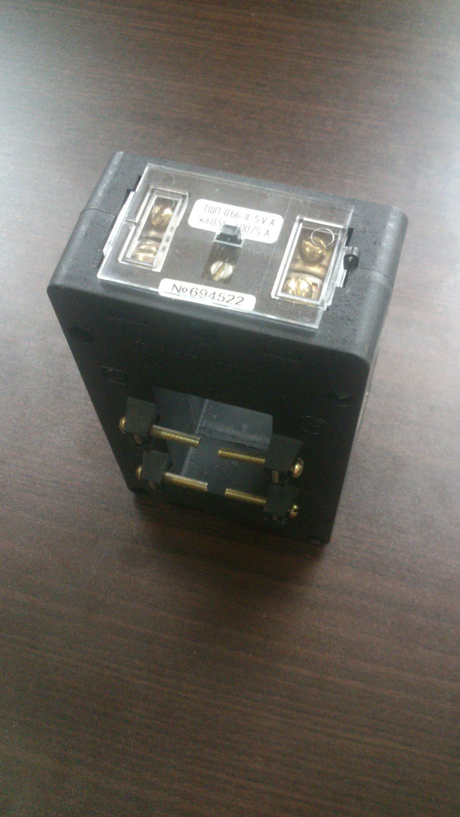 Трансформатор тока ТШП-0,66-II 400/5 0,5S